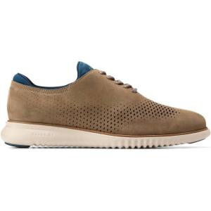 Cole Haan Men’s 2.Zerogrand Laser Cut Wingtip Oxford(Irish Coffee Nubuck/Light Whiskey)
